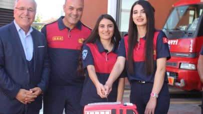 İTFAİYECİLERDEN PASTALI KUTLAMA