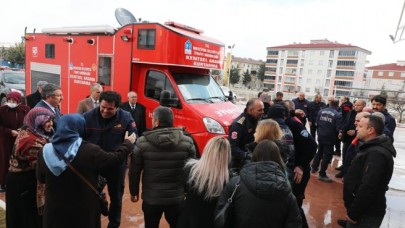 KAHRAMANLARA DUYGUSAL KARŞILAMA