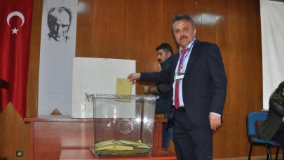 KAHVECİLER’DE YENİ BAŞKAN BÜLENT ŞİŞİK OLDU!