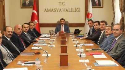 KAMU HİZMETLERİ MASAYA YATIRILDI