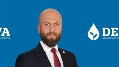 ‘KARANLIK TABLONUN BİR DEVASI VAR’