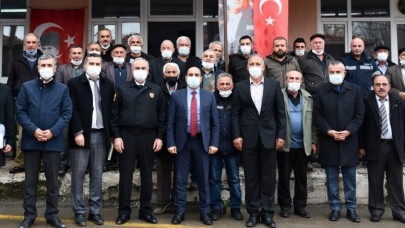 KAYMAKAM ALTINÖZ KÖYLÜNÜN DERDİNİ DİNLEDİ