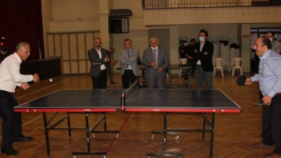 KAYMAKAM ŞEN İLE BAŞKAN ÜÇOK’TAN, ÖĞRETMENLER TURNUVASINA DESTEK