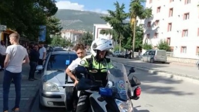 KİMLİĞİNİ UNUTAN ÖĞRENCİNİN İMDADINA POLİS YETİŞTİ
