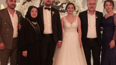 KİRACILAR – MERT AİLESİNİ MUTLU GÜNLERİNDE  SEVENLERİ YALNIZ BIRAKMADI