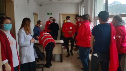 KIZILAY AİLESİ HATIRLATMA AŞILARINI OLDU