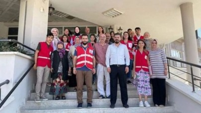 KIZILAY’DAN HUZUREVİ ZİYARETİ