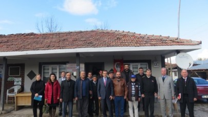 KÖY SAKİNLERİNDEN TALEPLERİNİ DİNLEDİ