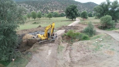 KÖY YOLLARI DAHA KONFORLU HALE GELİYOR