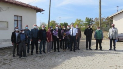 KÖYLERİN SORUNLARINI YERİNDE DİNLEDİ
