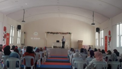 KUR’AN KURSU ÖĞRENCİLERİNE KONFERANS VERİLDİ