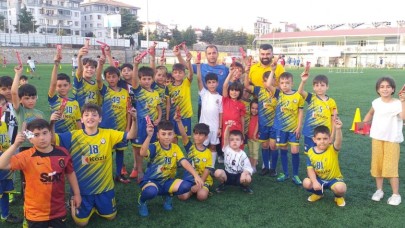 LİDER HAFTAYI BAY GEÇİYOR