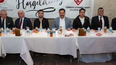 Masatlı, Düzenlenen İftar Yemeği Programında Halkla Bir Araya Geldi