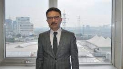 MEHMET AKİF ERSOY, BÜTÜNÜYLE MİLLETİMİZİN KARAKTERİNİ YANSITMAKTADIR