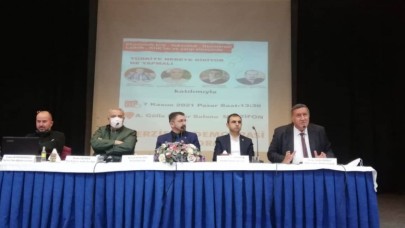 MERZİFON DEMOKRASİ PLATFORMU’NDAN ‘TÜRKİYE NEREYE GİDİYOR, NE YAPMALI’ PANELİ