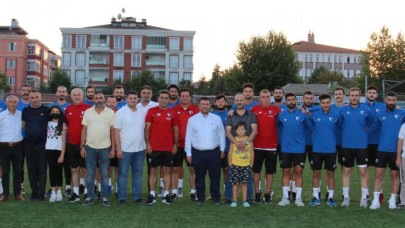 MERZİFONSPOR SAHAYA İNDİ