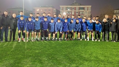 MERZİFONSPOR SAHAYA İNDİ