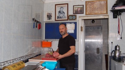 MESLEĞİNİ ÜNİVERSİTEYE TERCİH ETTİ