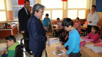 MİNİK KALPTEN KOCAMAN BAĞIŞ