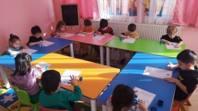 MİNİKLER TASARRUFU ÖĞRENİYOR