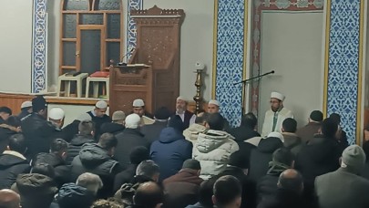 MİRAÇ KANDİLİNDE VATANDAŞLAR CAMİLERE AKIN ETTİ