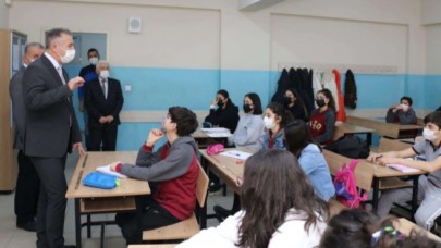 MÜDÜR COŞKUN, PANDEMİ TEDBİRLERİNİ HATIRLATTI