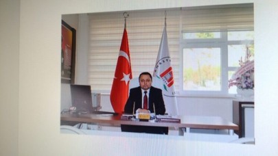 MÜDÜR KURT PROFESÖR KADROSUNA KATILDI