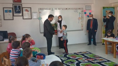 Müftü Ayvaz,  Minikleri Ziyaret Etti