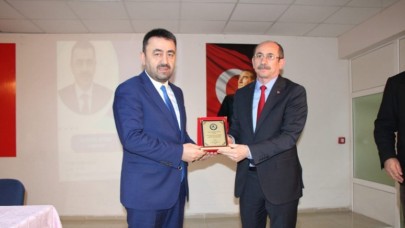 MÜFTÜ AYVAZ, SOSYAL BİLİMLER LİSESİ’NDE KONFERANS VERDİ