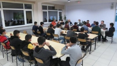 ÖĞRENCİ PANSİYONUNDA İNCELEMELERDE BULUNDU