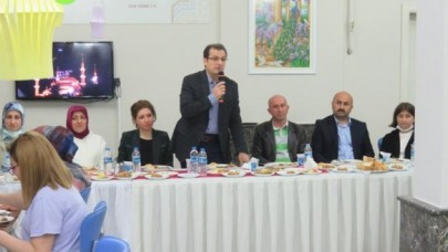 ÖĞRENCİLERLE İFTARDA BULUŞTU