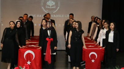 ÖĞRETMENLER GÜNLERİNİ KUTLADI