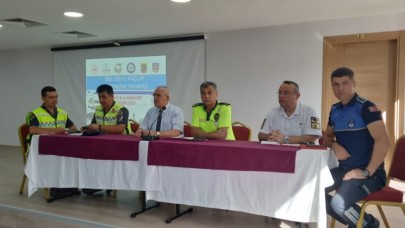 OKUL SERVİS ŞOFÖRLERİ VE REHBER PERSONELE EĞİTİM VERİLDİ