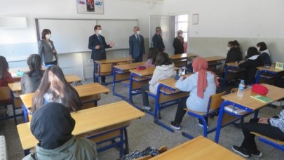 OKULLARDA ALINAN TEDBİRLERİ YERİNDE İNCELEDİ