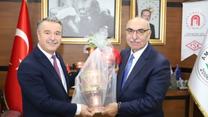 ORDU MİLLETVEKİLİ YEDİYILDIZ REKTÖR ELMACI’YI ZİYARET ETTİ