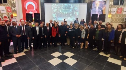 ÖZKOÇ, GÜMÜŞHACIKÖY’DE BİRLİK GECESİNE KATILDI