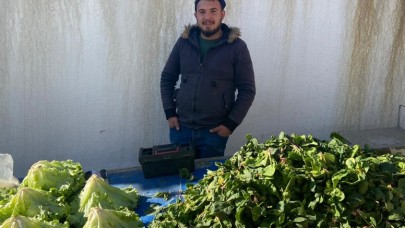 PAZARDA BİBER FİYATIYLA CEPLERİ YAKIYOR
