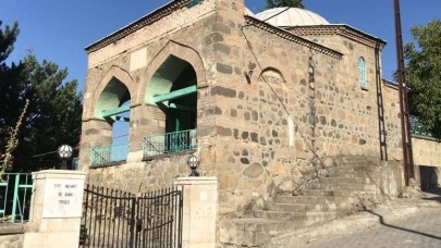PİRİ BABA