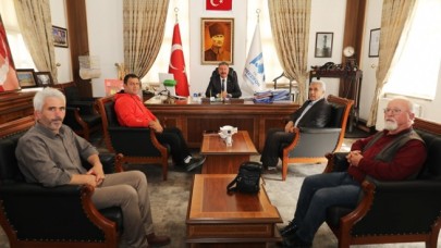PLATFORM ÜYELERİ BAŞKAN KARGI’YI ZİYARET ETTİ