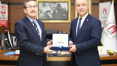 PROF. KIZILAY AMASYA ÜNİVERSİTESİ’Nİ ZİYARET ETTİ