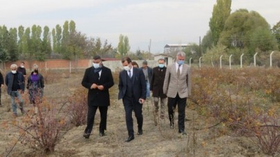 PROJE SAHASINDA İNCELEMELERDE BULUNDU