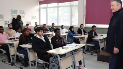 REKTÖR ELMACI’DAN TÖMER ÖĞRENCİLERİNE ZİYARET