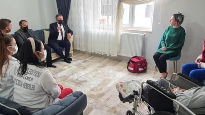 SAĞLAM AİLESİNİ ZİYARET ETTİ