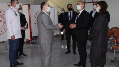 SAĞLIK HİZMETLERİNİ YERİNDE İNCELEDİ