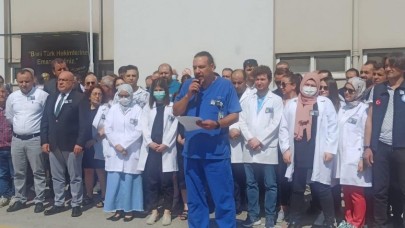 SAĞLIKÇILAR İŞ BIRAKTI, ŞİDDETİ PROTESTO ETTİ