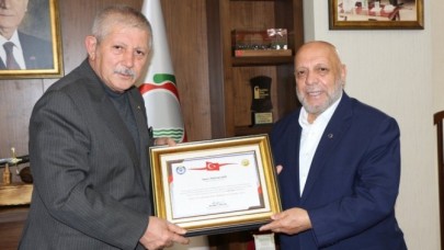 SARI, ARSLAN'I MAKAMINDA KABUL ETTİ