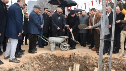 SARI CEMEVİ VE KÜLTÜR MERKEZİ TEMEL ATMA TÖRENİNİ GERÇEKLEŞTİRDİ