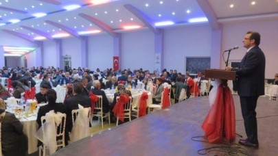 ŞEHİT AİLELERİ VE GAZİLERİMİZ ONURUNA İFTAR YEMEĞİ VERİLDİ