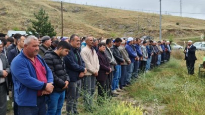 SERHAN VİRAN SEVENLERİNİ YASA BOĞDU