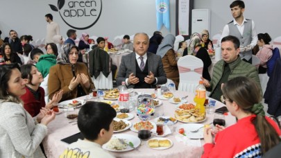 SULUOVA BELEDİYE AİLESİ İFTARDA BİR ARAYA GELDİ